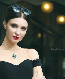 Necklaces & Pendants